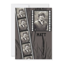 フィルムのストリップの写真のパネルの卒業の発表