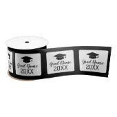 フィルムモダンストリップのパターンと名前を使用した卒業 サテンリボン (リール)