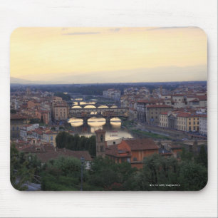 フィレンツェのアルノの川およびPonte Vecchio、 マウスパッド