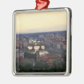 フィレンツェのアルノの川およびPonte Vecchio、 メタルオーナメント (左)