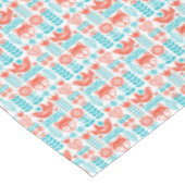 フィンランドのキツネ及び鳥の民芸パターン テーブルクロス (アングル)