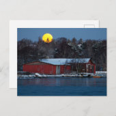 フィンランドのヘルシンキにある赤い木製の家 ポストカード (正面/裏面)