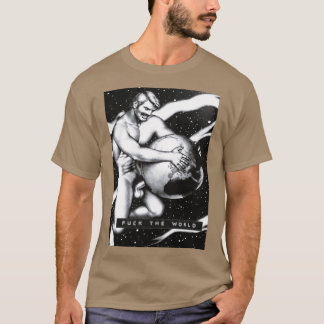 フィンランドのFUKHE WORLDom おもしろい Tシャツ