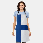 フィンランド国旗 エプロン (着用した状態)