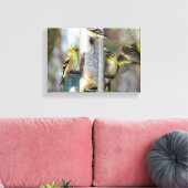 フィーダーで金髪のフィンチ キャンバスプリント (インサイチュ (リビング))