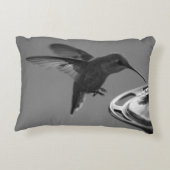 フィーダーブラックとホワイトでハミングバード2または3 アクセントクッション (裏面)