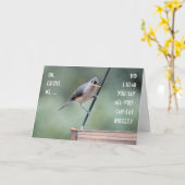 フィーダー上の可愛いタフテッドタイトマウスおもしろい、誕生日 カード (黄色い花)