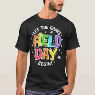 フィールドデイはゲームを開始する男の子女の子先生 Tシャツ