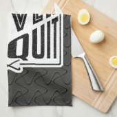 フィールドホッケーハッスル、ヒットし、決してティータオやめル。 キッチンタオル (四つ折り)