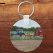 フィールド内のトラクター キーホルダー (正面)