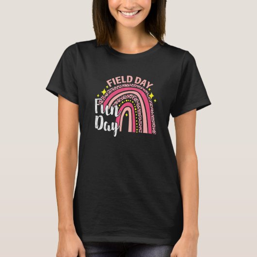 フィールド日おもしろい日学校先生の最後の日 Tシャツ (正面)