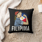 フィ誇りを持ったリピナ女性フィリピン国旗 クッション (ブランケット)