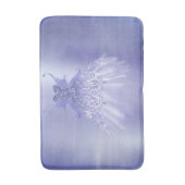 フェアリーウィングラベンダーガウン | 紫虹彩光沢 バスマット (正面縦)