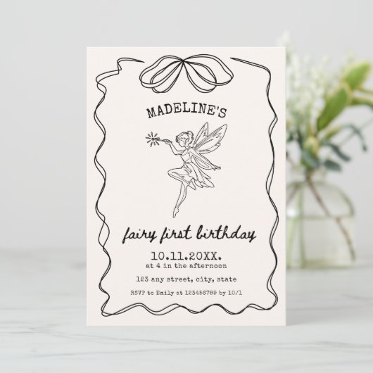 フェアリーファースト誕生日ハンドミニマ図解入りの、写真付きのリスト 招待状 (スタンド正面)