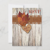 フェイクなバーラップ木はハートを応答カードを結婚することを去ります 出欠カード (正面)