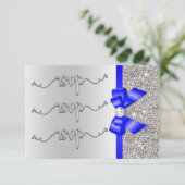 フェイクなロイヤルブルーの弓銀のスパンコールRSVPの結婚式 出欠カード (スタンド正面)