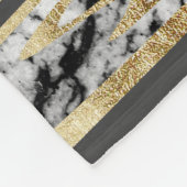 フェイクな金ゴールドのモダンな白黒の大理石は縞で飾ります フリースブランケット (角)