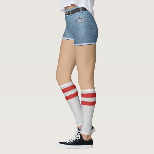 フェイクショーツとソックス レギンス (左)