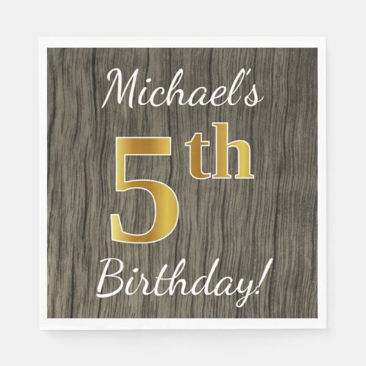 フェイク木、フェイク金ゴールド5誕生日+名前をカスタムする スタンダードランチョンナプキン (正面)