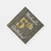 フェイク木、フェイク金ゴールド5誕生日+名前をカスタムする スタンダードランチョンナプキン (角)