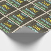 フェイク木、色彩の鮮やか文字の外観、2回目の誕生日+名前 ラッピングペーパー (角)