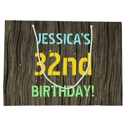 フェイク木、色彩の鮮やか文字の外観、32番目の誕生日+名前 ラージペーパーバッグ (裏面)