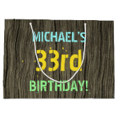 フェイク木、色彩の鮮やか文字の外観、33誕生日+名前 ラージペーパーバッグ (裏面)