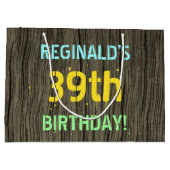 フェイク木、色彩の鮮やか文字ルック、39誕生日+名前 ラージペーパーバッグ (裏面)