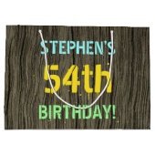 フェイク木、色彩の鮮やか文字ルック、54誕生日+名前 ラージペーパーバッグ (裏面)