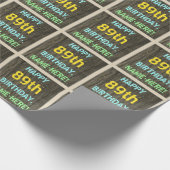 フェイク木、色彩の鮮やか文字ルック、89誕生日+名前 ラッピングペーパー (角)