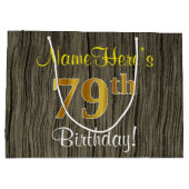 フェイクWood Look、フェイク金ゴールド79誕生日+名前 ラージペーパーバッグ (裏面)
