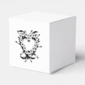 フェザーとブラックパールのハート形状 フェイバーボックス (裏面サイド)