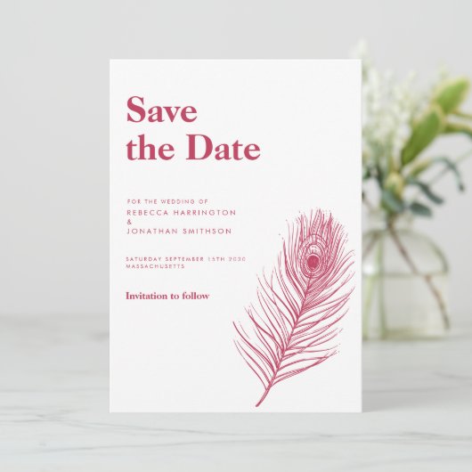 フェザーミニマルマゼンタウェディング日付の保存 招待状 (スタンド正面)