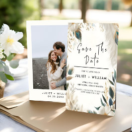 フェザー素朴アジアの空の雲の孔雀結婚の セーブザデート