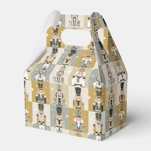 フェスティバルのクリスマスくるみクラッカー フェイバーボックス (正面サイド)