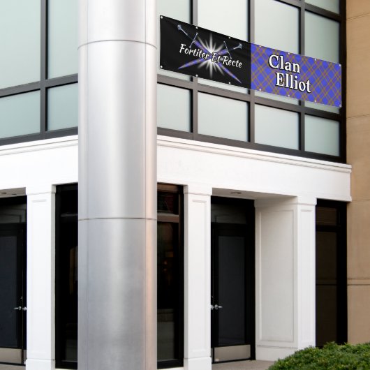 フェスティバルの一族のエリオット高地のEliottのテント 横断幕 (ビルの外側)