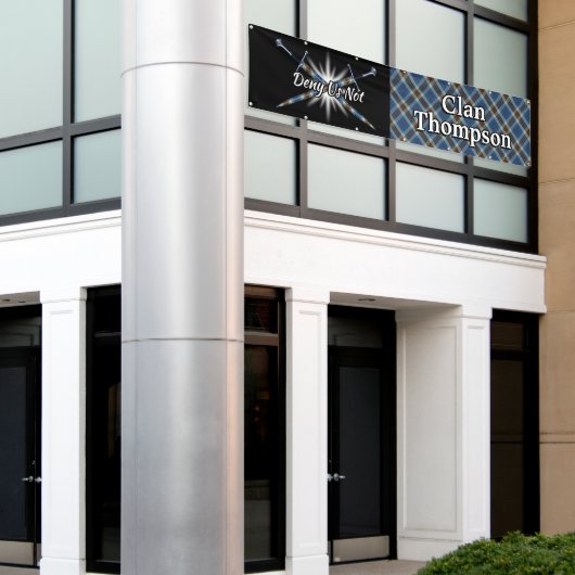 フェスティバルの一族のトムソンの高地のテント 横断幕 (ビルの外側)