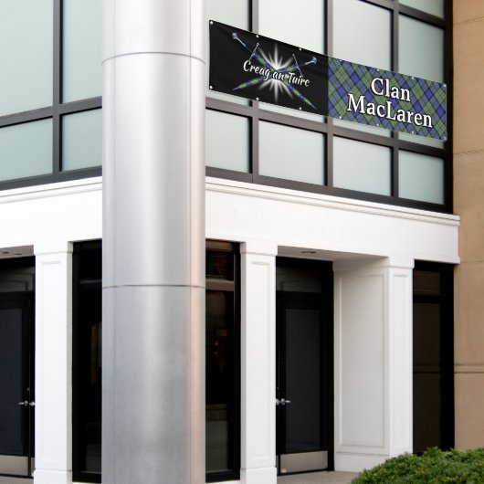 フェスティバルの一族のMacLarenの高地のテント 横断幕 (ビルの外側)