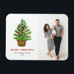 フェスティバルの水色クリスマスツリーのクリスマスフォト マグネット<br><div class="desc">私たち祝のカスタマイズ可能な写真クリスマスマグネットと休日の精神！フェスティバルの瞬間を捉えるお気に入りののに最適な、このマグネットは休日の間の家族の喜びと愛を示すユニークキープサケを作ることができる。それは籐のバスケットに赤いオーナメントと水色のクリスマスツリーを特徴とする。詳細を追加してパーソナライズこのカスタマイズ可能な磁石は、友人や家族のための思慮深く個人的な贈り物を作り、季節の喜びを共有するのに最適。何年も大切にするフェスティバルの記念碑を作れ！カスタマイズ可能な写真クリスマスマグネットを注文する今日とスタイルの広がる休日の応援!</div>