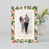 フェスティバルの緑とウィンターベリーの写真クリスマス 箔シーズンカード (立ち正面)