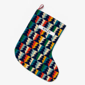 フェスティバルカラフルクリスマスツリーズパターンモノグラム ラージクリスマスストッキング (正面 (吊り時))