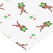 フェスティバルグリーンアンドレッドカースキークリスマストインデナー テーブルクロス (アングル)