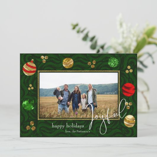 フェスティバルグリーン&金ゴールドスワールホリデーフォトカード 招待状 (スタンド正面)