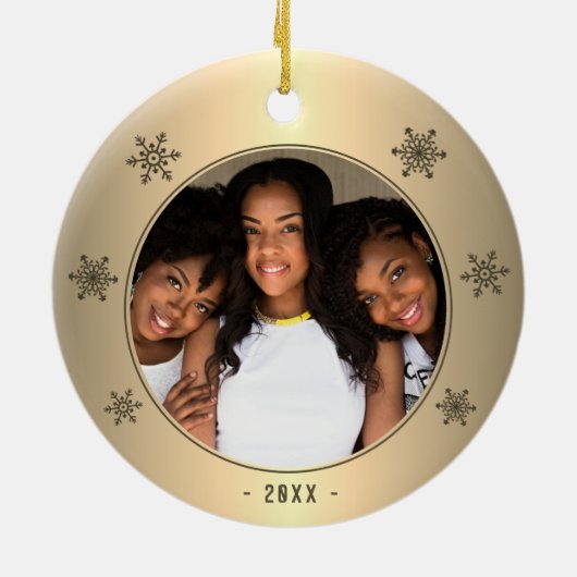 フェスティバルゴールデンメタリックスノーフレーク家族の写真 セラミックオーナメント (裏面)