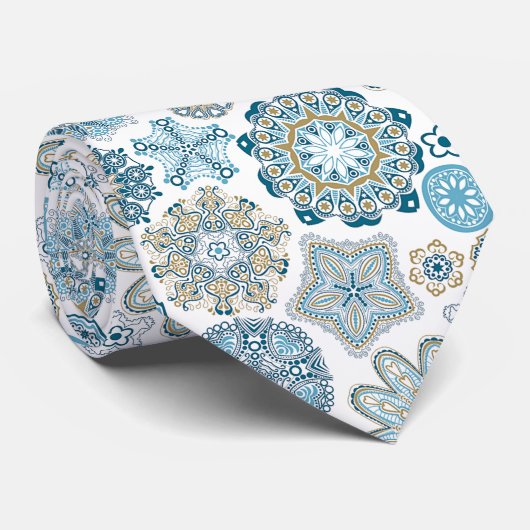 フェスティバルシック冬マンダラスノーフレークのパターン ネクタイ (ロール)