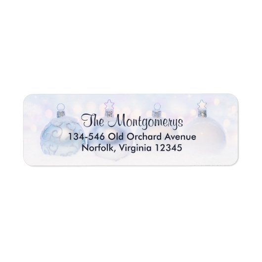 フェスティバルシルバーのクリスマスボールを雪に ラベル (正面)