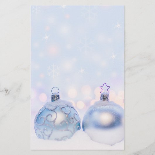 フェスティバルシルバーのクリスマスボールを雪に 便箋 (正面)