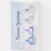 フェスティバルシルバーのクリスマスボールを雪に 横断幕 (縦)