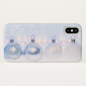フェスティバルシルバーのクリスマスボールを雪に Case-Mate iPhoneケース (裏面(横))