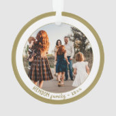 フェスティバルシンプルゴールデンクリスマスファミリーフォト オーナメント (裏面)